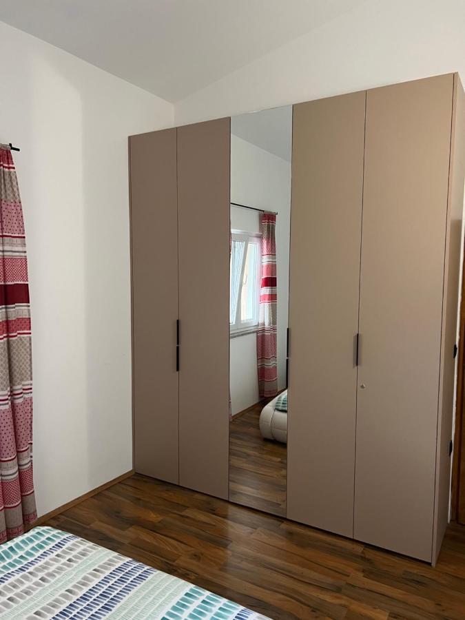 Villa Viktorija Galovac  Luaran gambar