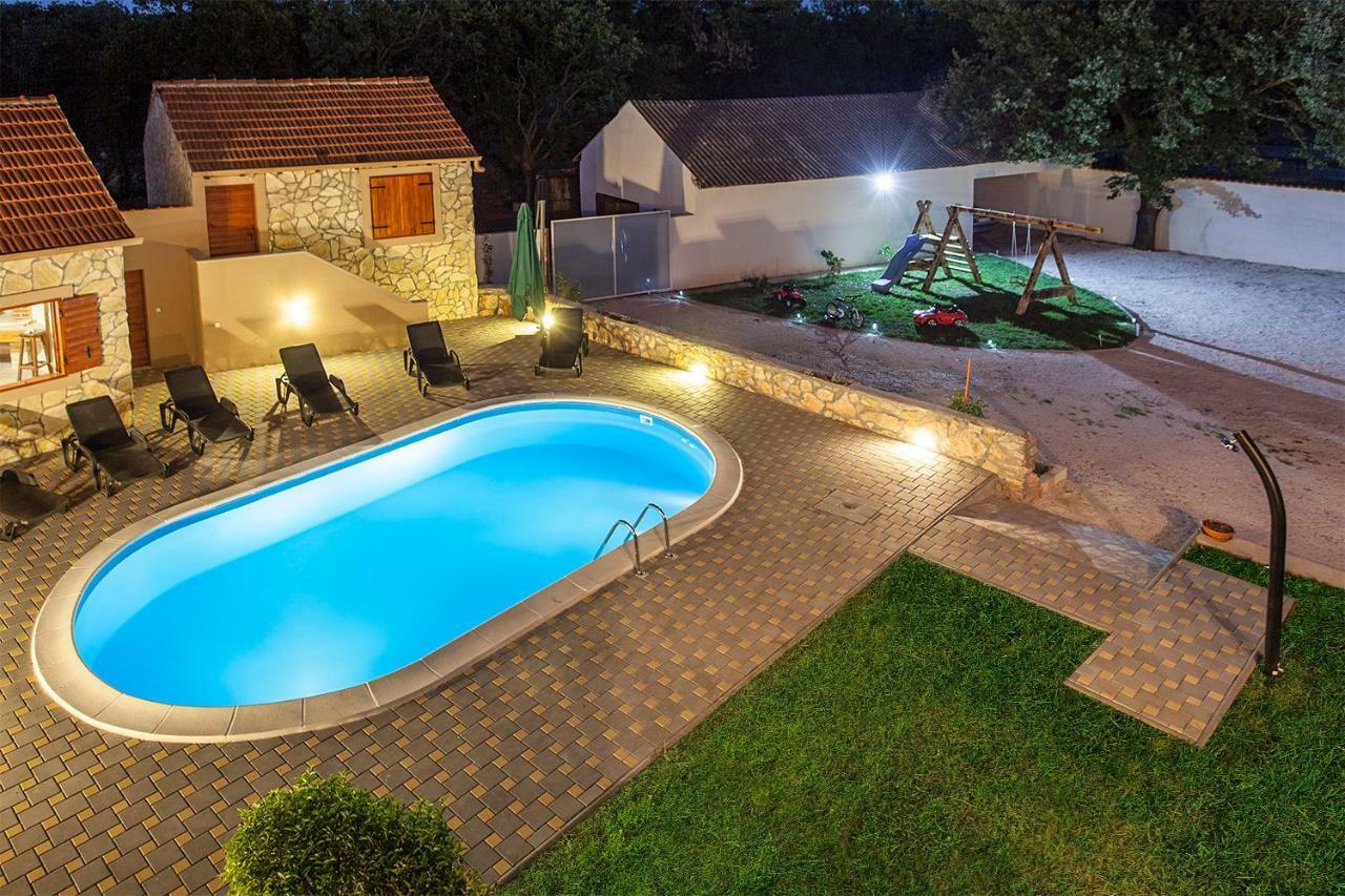 Villa Viktorija Galovac  Luaran gambar